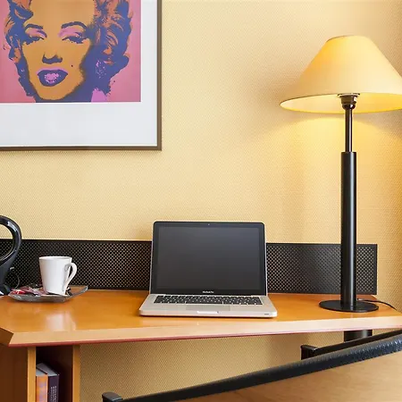 מלון Good Morning + 3*