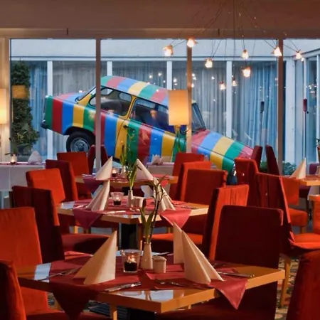 Good Morning + מלון