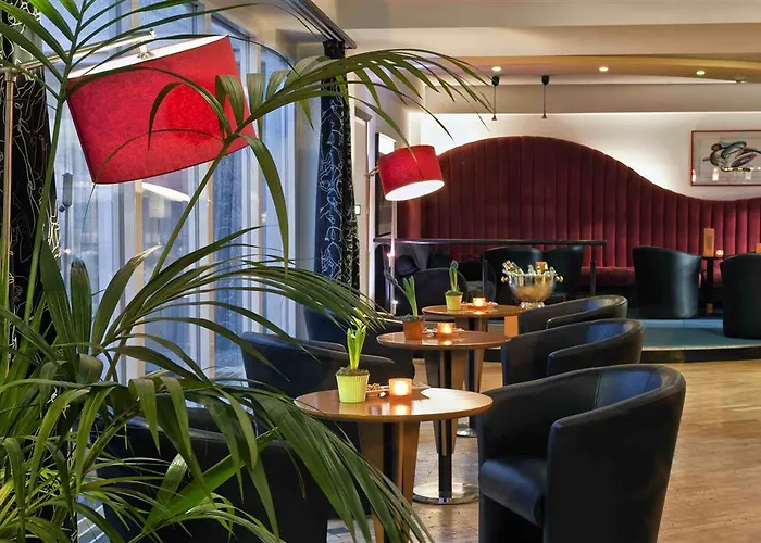 Good Morning + فندق