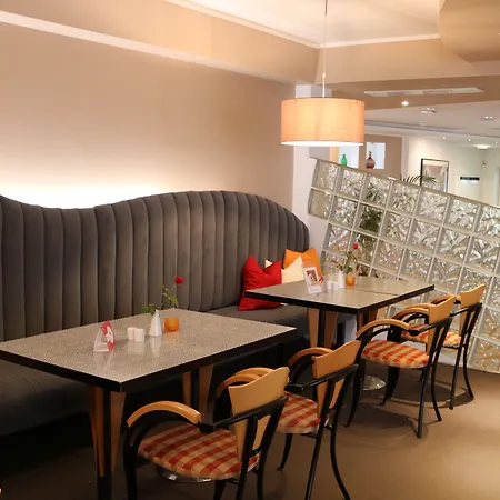 Good Morning + Lipcse