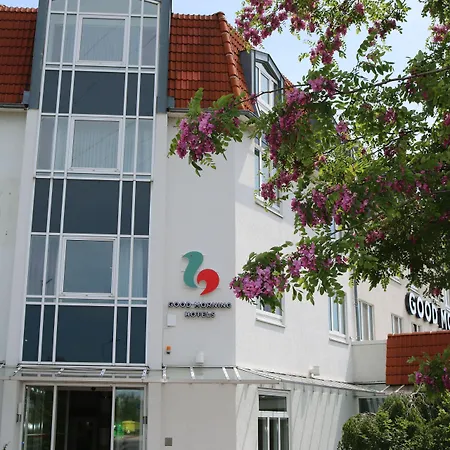 Good Morning + Hotel