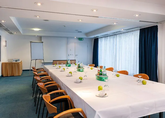 Good Morning + Hotel