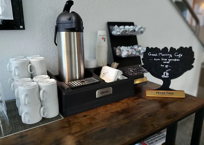 Good Morning + Szálloda 3*