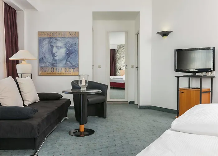 Good Morning + Hotel 3*