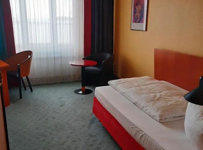 Good Morning + Hotel